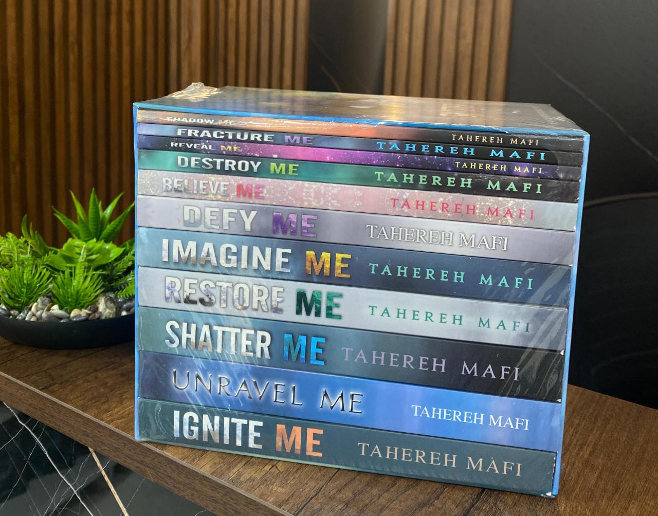 Shatter Me Series Box Set (11 Books)